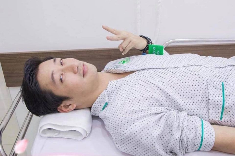 Bảo Thanh gây 'bão' mạng bằng ảnh áo tắm xẻ sâu nóng bỏng nhận like 'khủng' ảnh 2