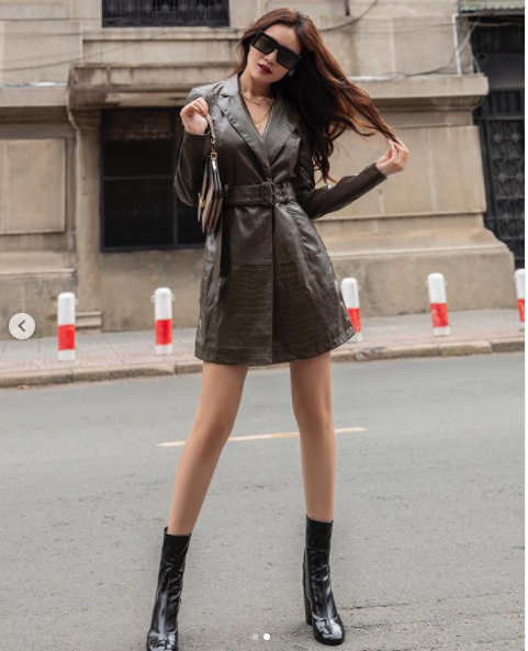 Hồng Diễm sành điệu trẻ trung bên diễn viên Nguyệt Hà ảnh 9