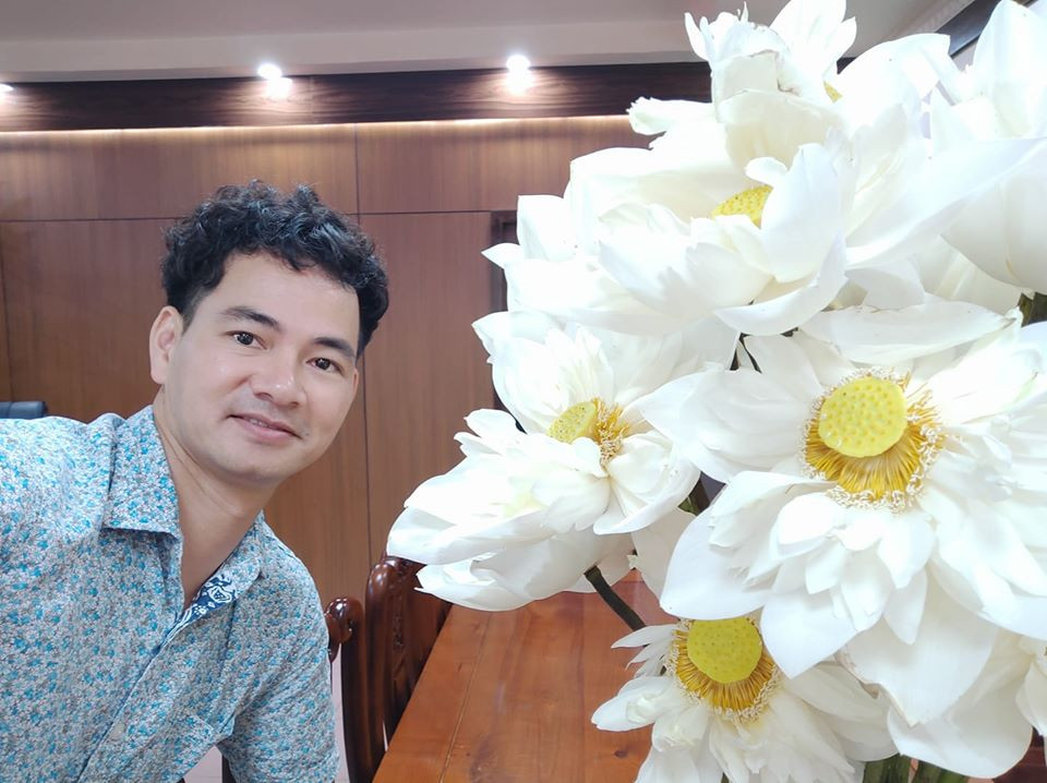 Bảo Thanh gây 'bão' mạng bằng ảnh áo tắm xẻ sâu nóng bỏng nhận like 'khủng' ảnh 10