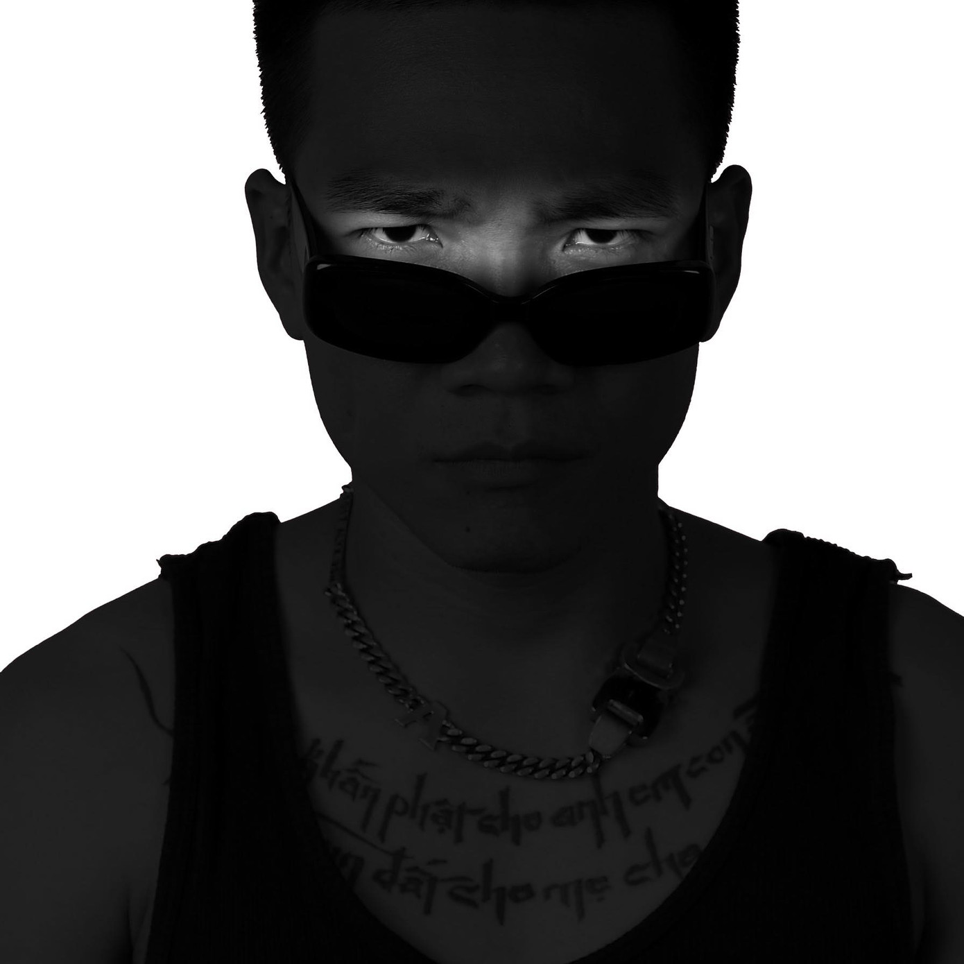 Sau ồn ào tình cảm, Bùi Tiến Dũng hôn vợ 'ngọt lịm' trong ngày sinh nhật con gái ảnh 12