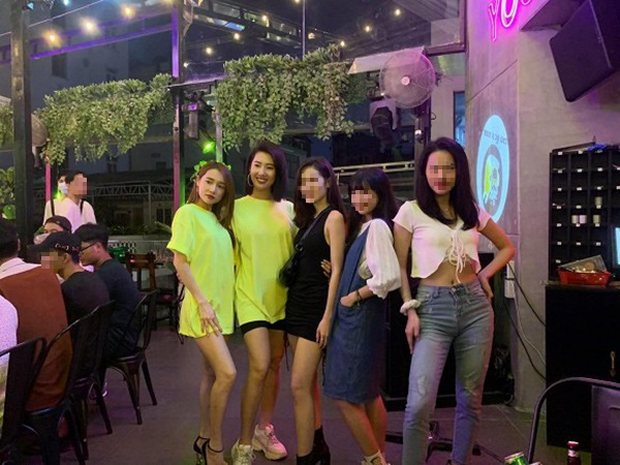 Fans 'ngã ngửa' nghe tin Hòa Minzy bị bạn trai 'đại gia' đòi 100 triệu tiền quảng cáo ảnh 5