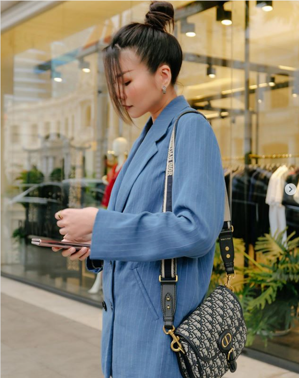 Tung ảnh vai gáy đỏ mẩn, Lâm Vĩ Dạ làm fans lo lắng ảnh 7