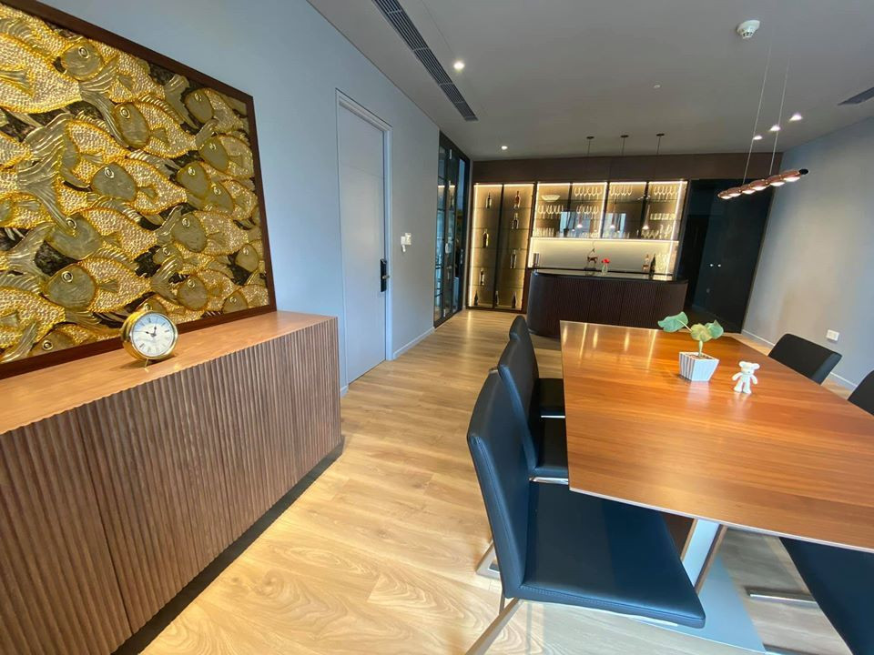 Trầm trồ trước không gian nhà 'khủng', đẹp mê li của MC Thành Trung ảnh 1