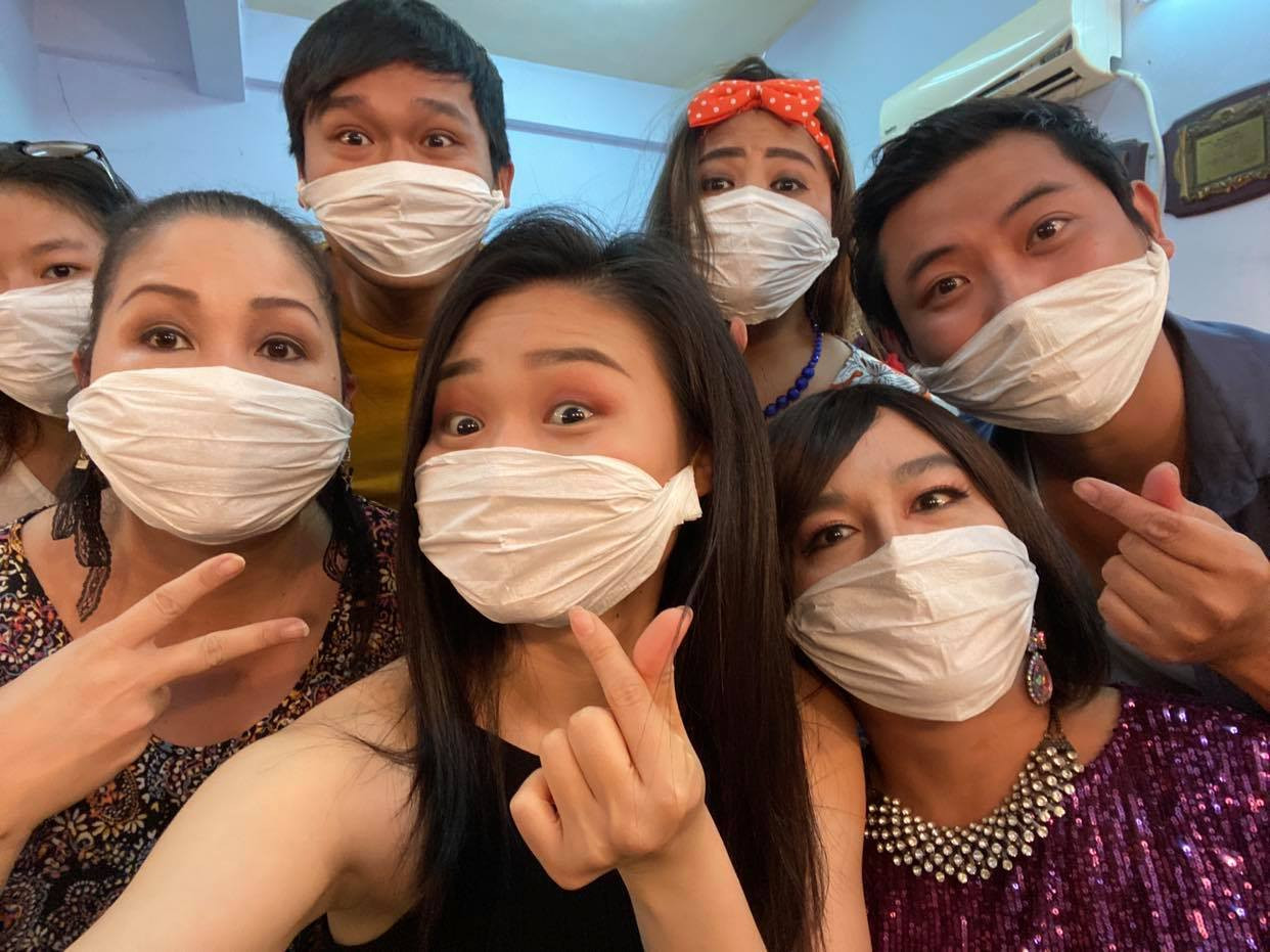 NSND Hồng Vân rớt nước mắt nhìn các chiến sĩ oằn mình dưới mưa rét ảnh 2