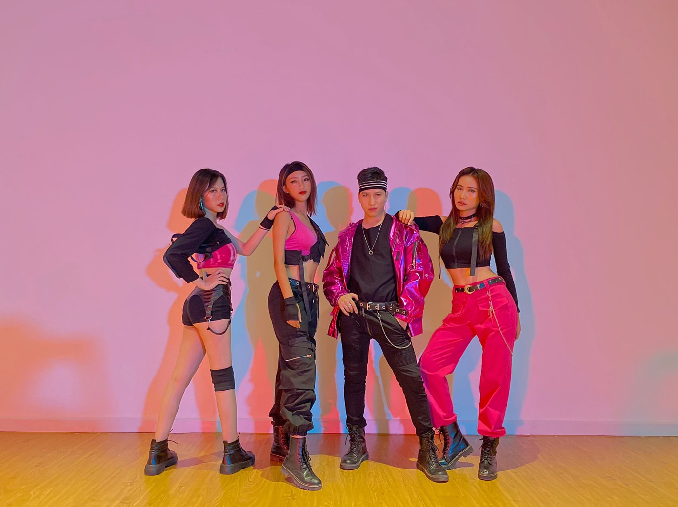 BTV thời tiết Xuân Anh lột xác với màn nhảy 'bốc lửa', tiết lộ bí mật sau sản phẩm gây sốt ảnh 1