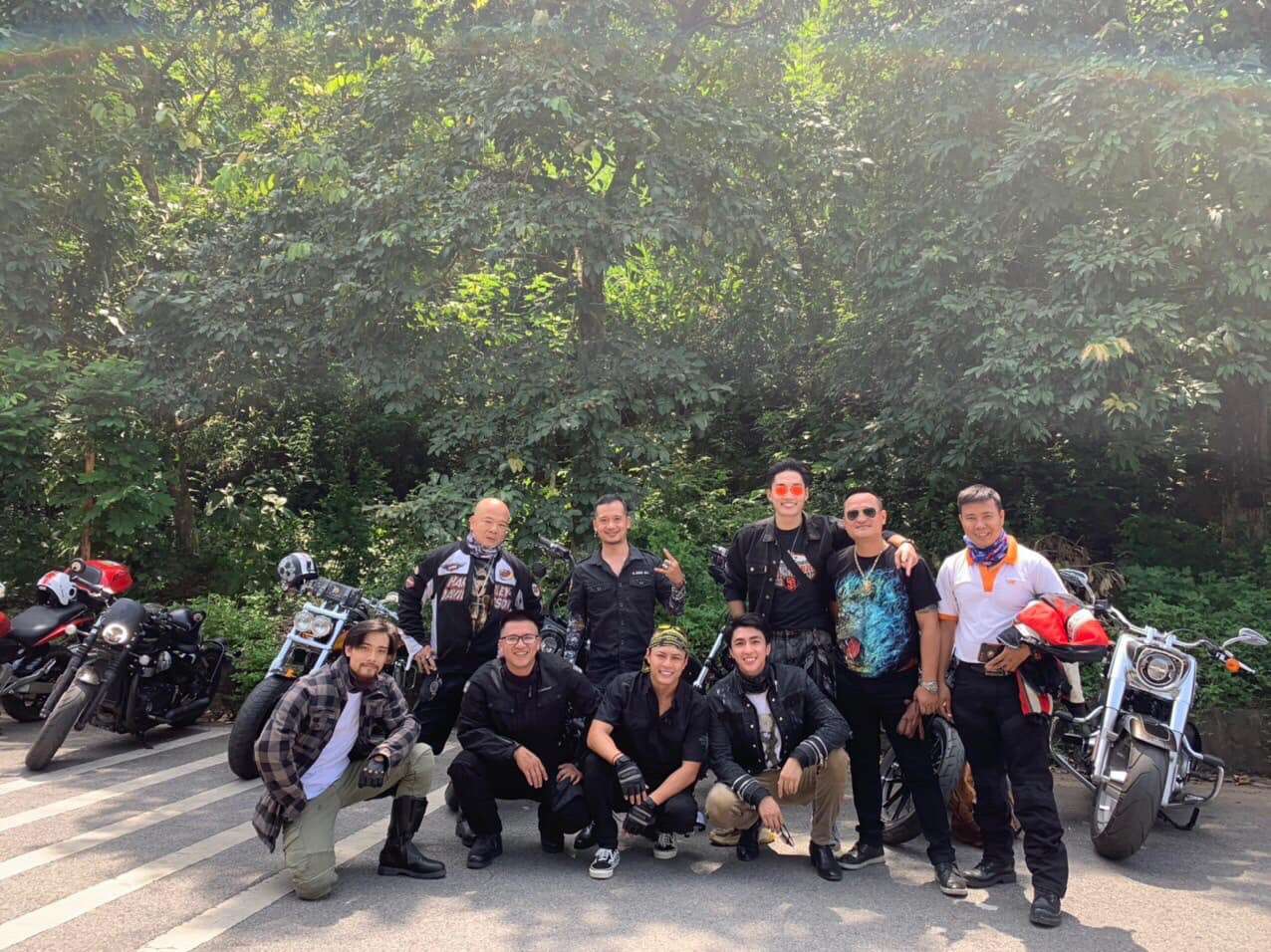 Danh hài Thúy Nga diện áo sexy đẹp 'nức nở' ở tuổi U50 ảnh 9