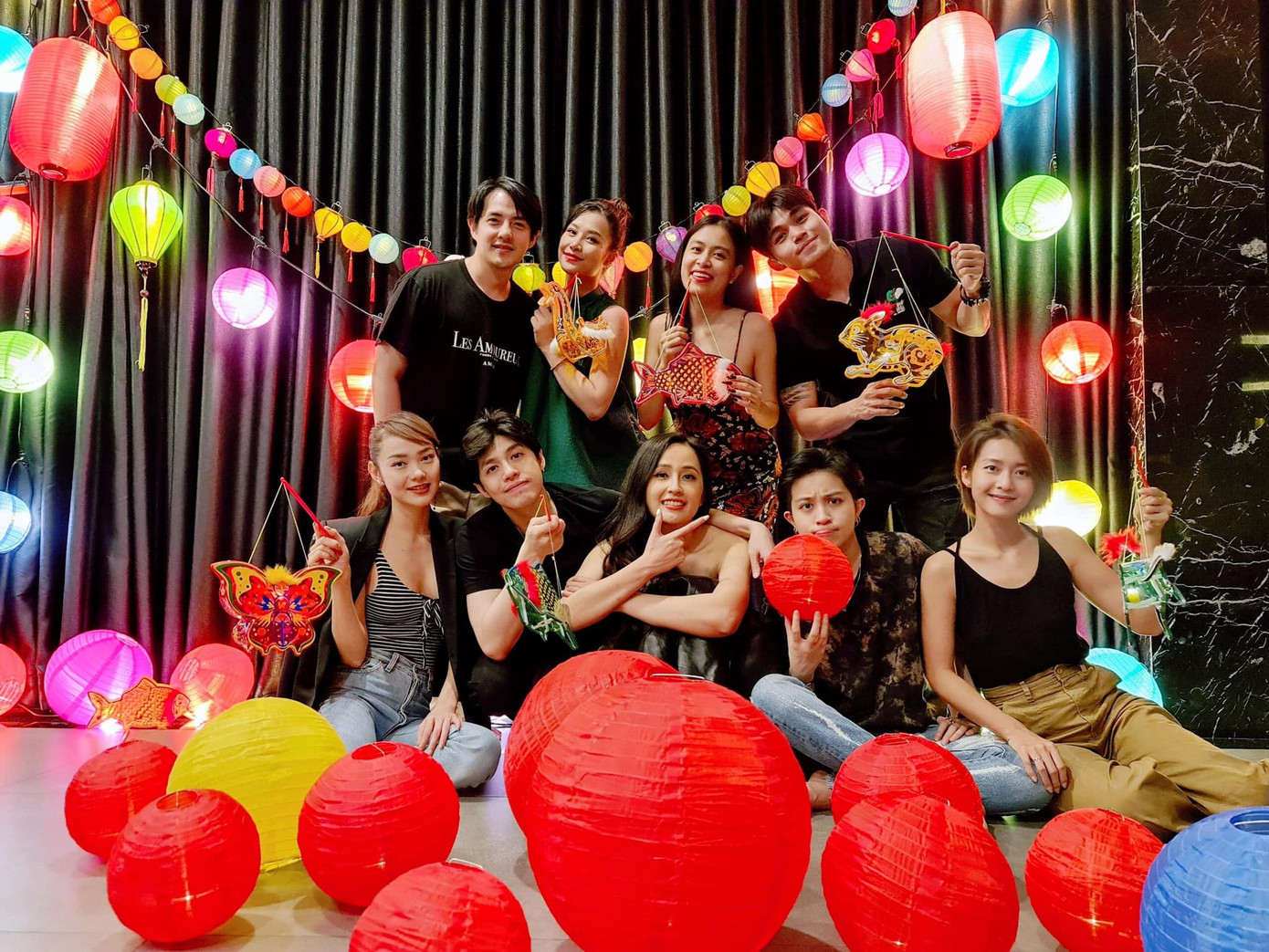 Hồ Ngọc Hà hé lộ nhẫn kim cương nổi bần bật kèm kí hiệu ẩn ý tình cảm với Kim Lý ảnh 2