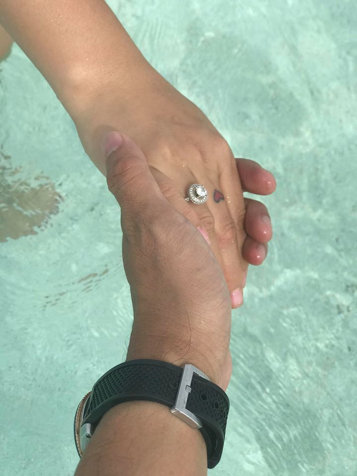 MC Phan Anh tung loạt ảnh 'ngọt mía lùi' kỉ niệm 20 hạnh phúc bên bà xã ảnh 4