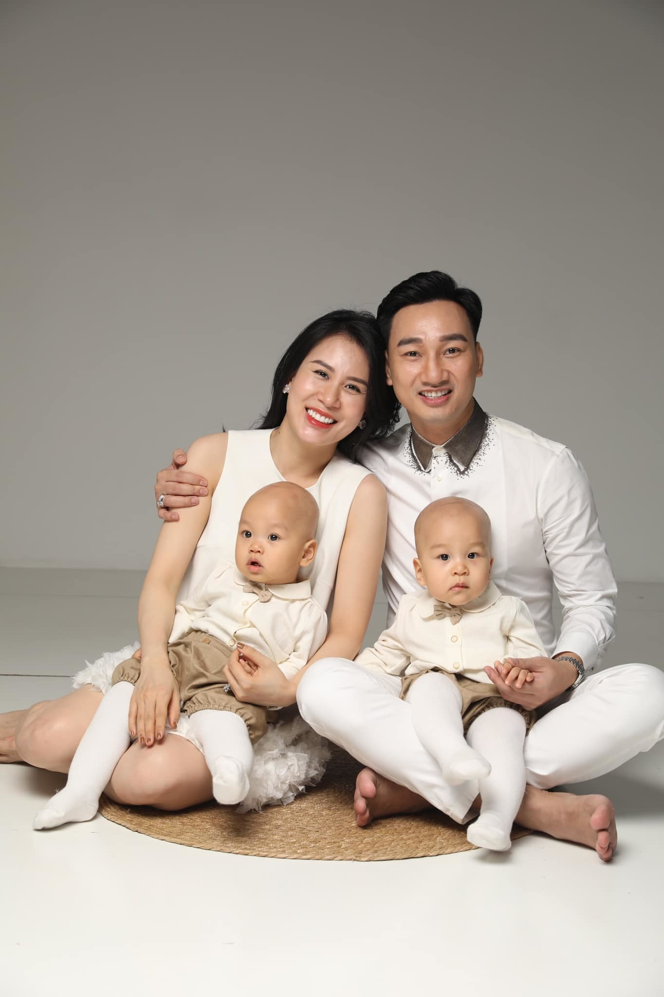 Việt Anh hiếm hoi chia sẻ ảnh con gái lớn xinh đẹp ảnh 9