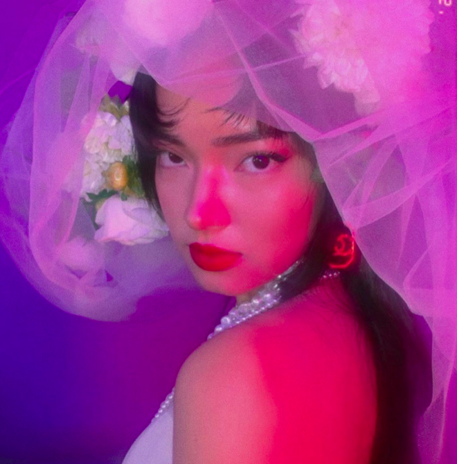 Cặp đôi Châu Bùi - Binz tung ảnh cô dâu, chú rể khiến dân mạng rần rần 'dậy sóng' ảnh 3