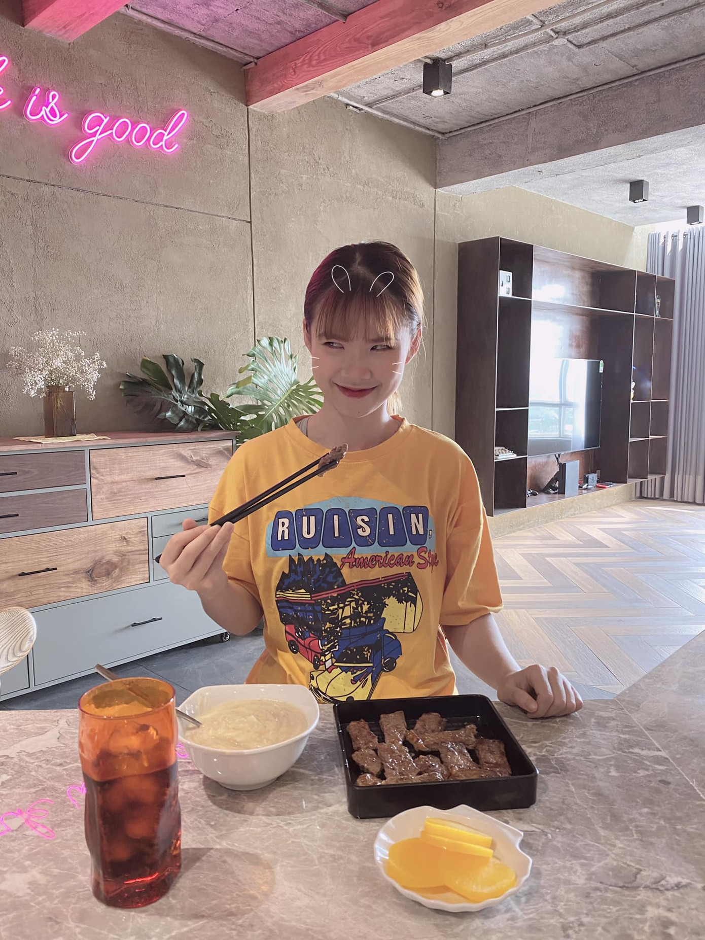 Fans 'nóng mắt' trước vòng 1 'ngợp thở' của Hoài Sa ảnh 2