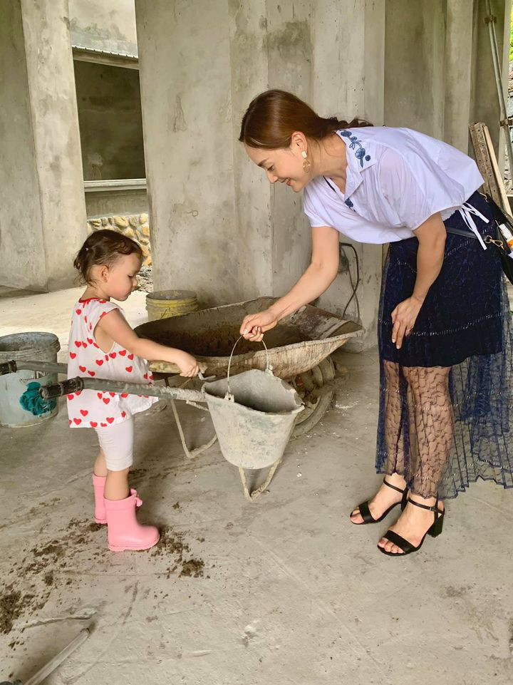 Dân mạng 'ngã ngửa' trước ngoại hình nữ tính khó nhận ra của nam diễn viên Kinh Quốc ảnh 11