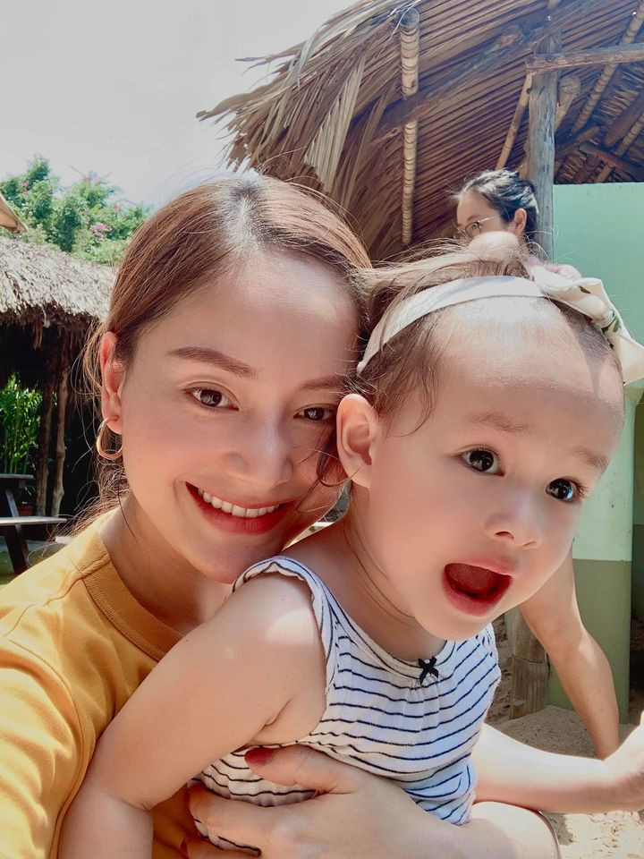 Thu Quỳnh tung ảnh 'tình bể bình' kèm dòng trạng thái ẩn ý khiến fans phấn khích ảnh 5