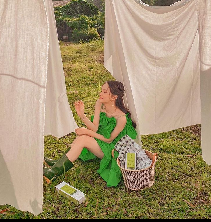 Thuỷ Tiên đăng ảnh mặc đồ ngủ, dân mạng đồng loạt nghi vấn mang bầu ảnh 4