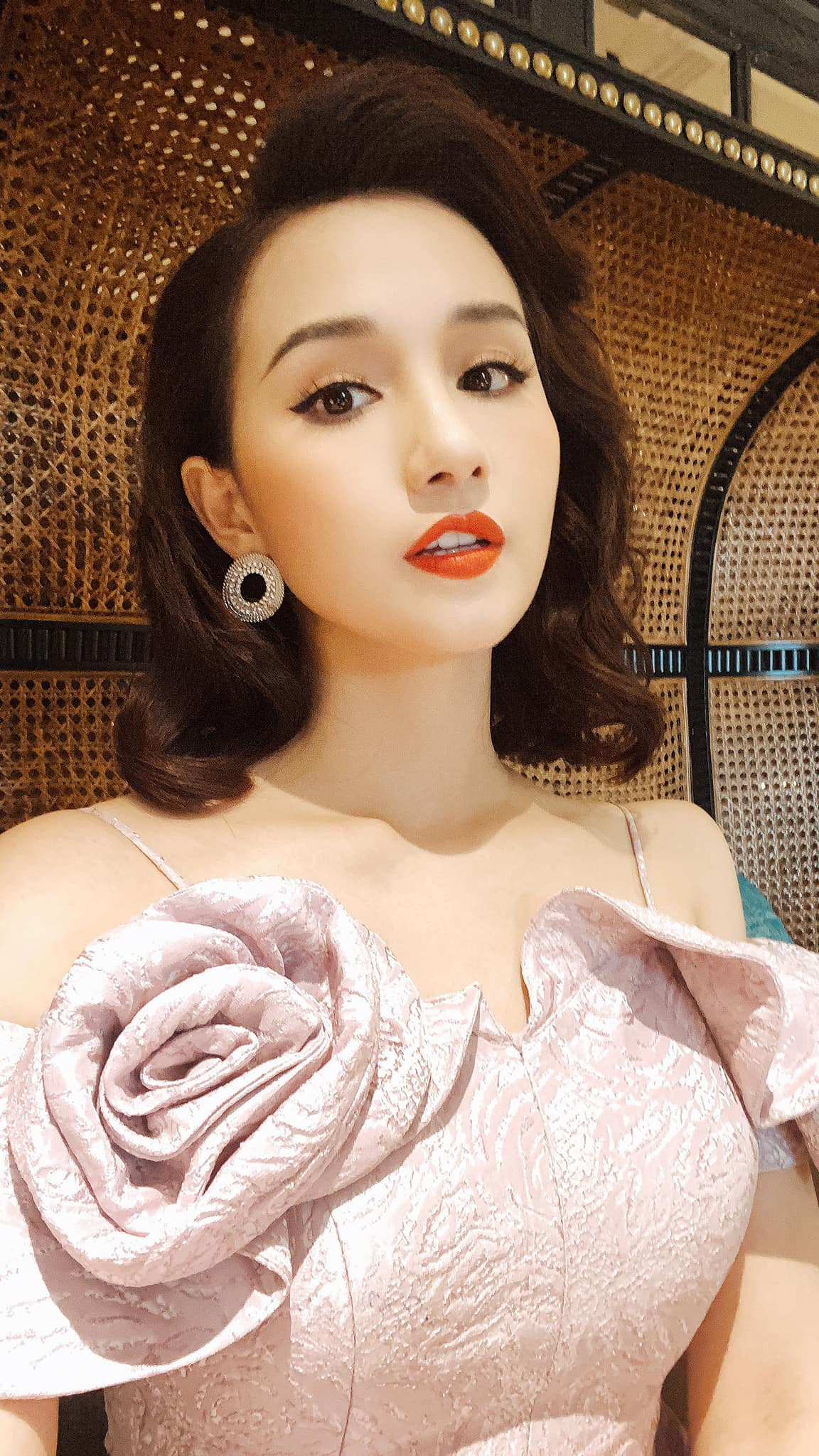 Fans 'đỏ mặt' ngắm Chi Pu diện nội y xuyên thấu siêu gợi cảm ảnh 5