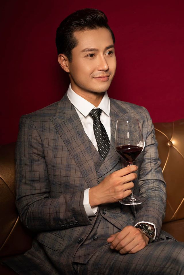 Lã Thanh Huyền rạng rỡ bên Nhan Phúc Vinh: 'Bỏ hết cưới xin, làm bạn bè có khi vui hơn' ảnh 9