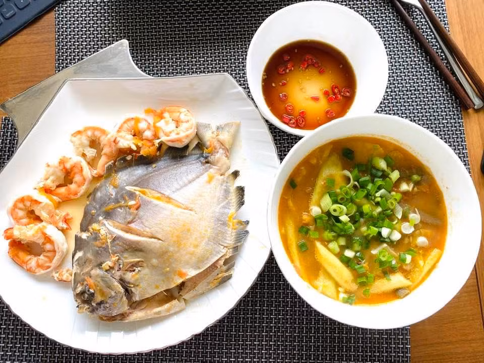 'Phát sốt' trước clip bơi lội bỏng mắt của Phương Oanh ảnh 9