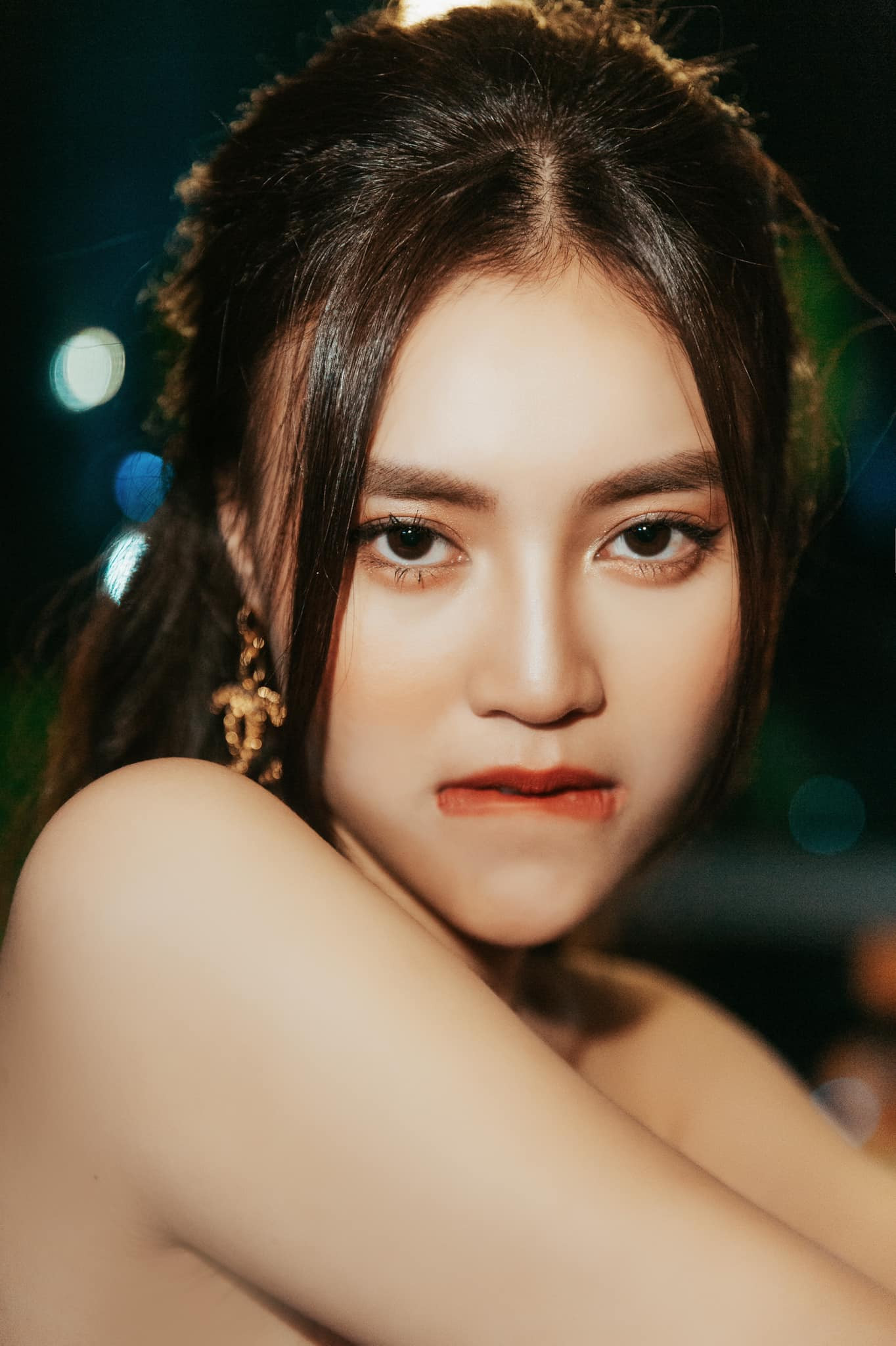 Hồng Diễm hóa tiểu thư sang chảnh, đẹp dịu dàng đón thu sang ảnh 3