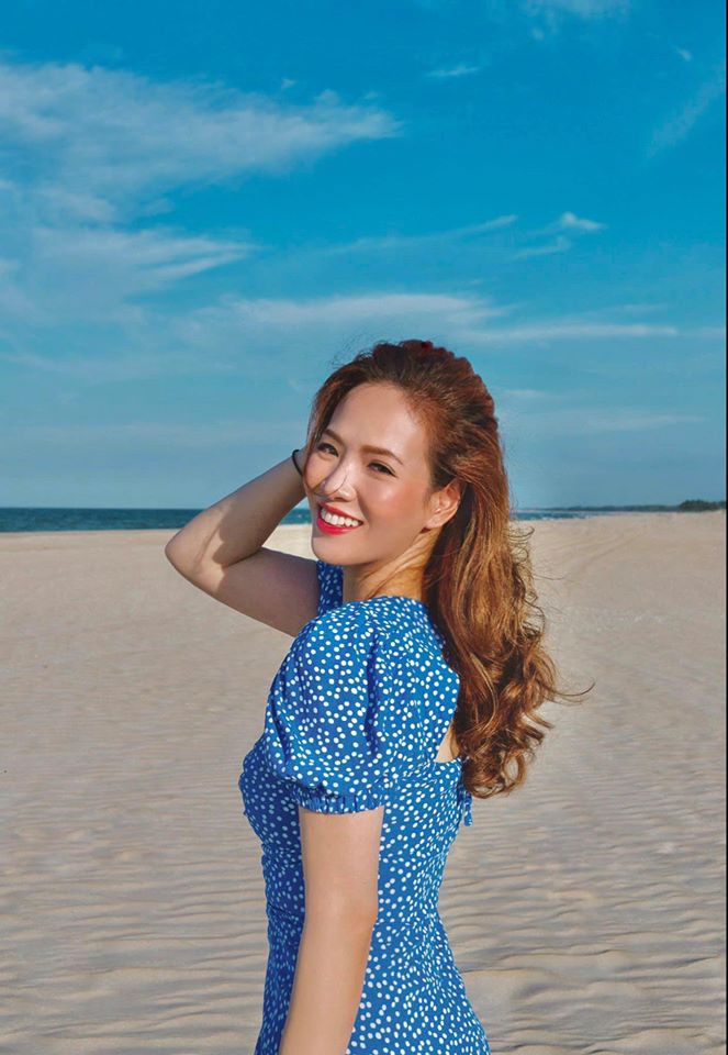 Bảo Thanh gây 'bão' mạng bằng ảnh áo tắm xẻ sâu nóng bỏng nhận like 'khủng' ảnh 9