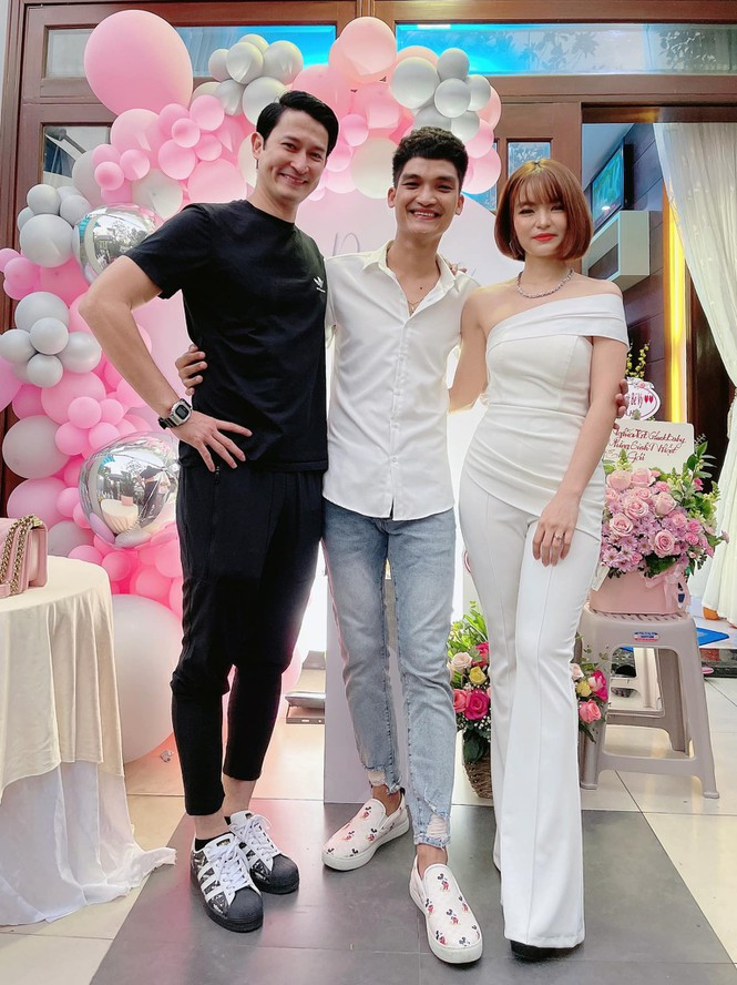 Showbiz 1/3: Cẩm Vân nhớ lần cuối gặp Trịnh Công Sơn ảnh 3