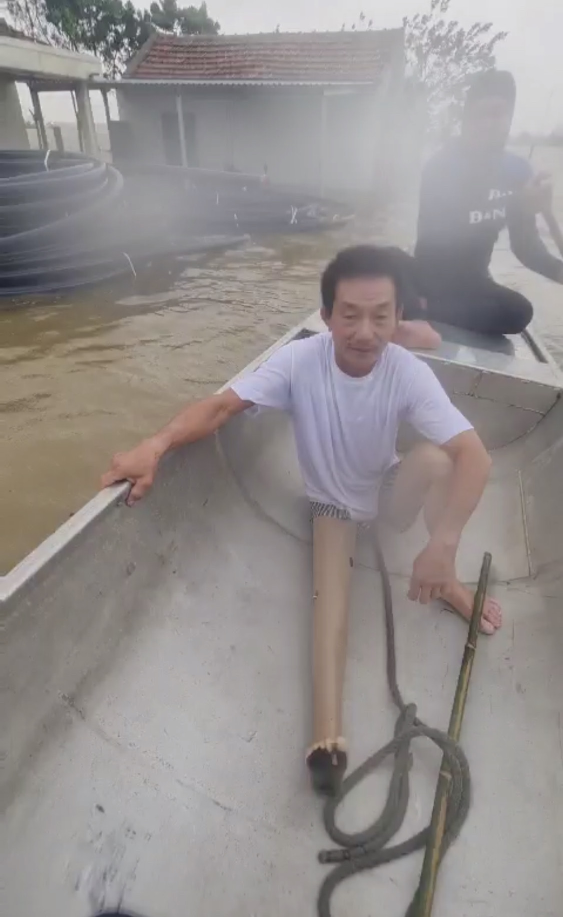 Đại hồng thuỷ nuốt chửng Quảng Bình trong đêm, khắp nơi người dân kêu cứu ảnh 5