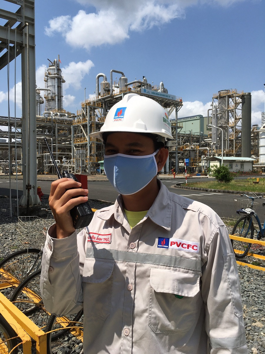 Người lao động dầu khí đồng cam cộng khổ vượt gian khó ảnh 6