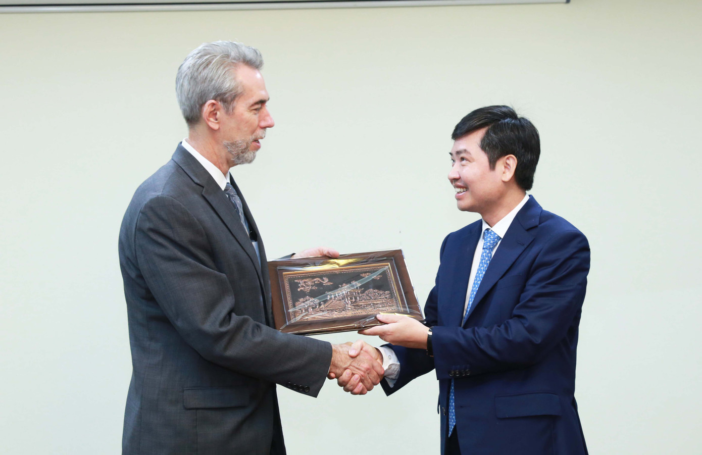 Chia sẻ kinh nghiệm về đảm bảo an toàn thông tin, an ninh tài chính ảnh 2