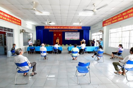 Cty Trầm hương Khánh Hòa trao 10 tấn gạo giúp đồng bào khó khăn do đại dịch COVID-19 ảnh 2