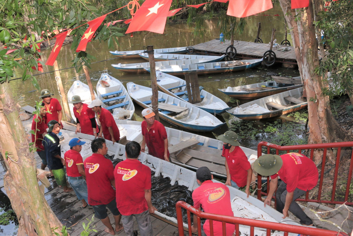 'Thịnh vượng' Trà Sư cho ngày trở lại ảnh 1