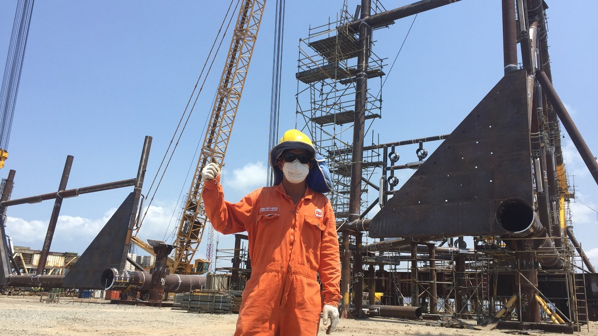 Người lao động dầu khí đồng cam cộng khổ vượt gian khó ảnh 5