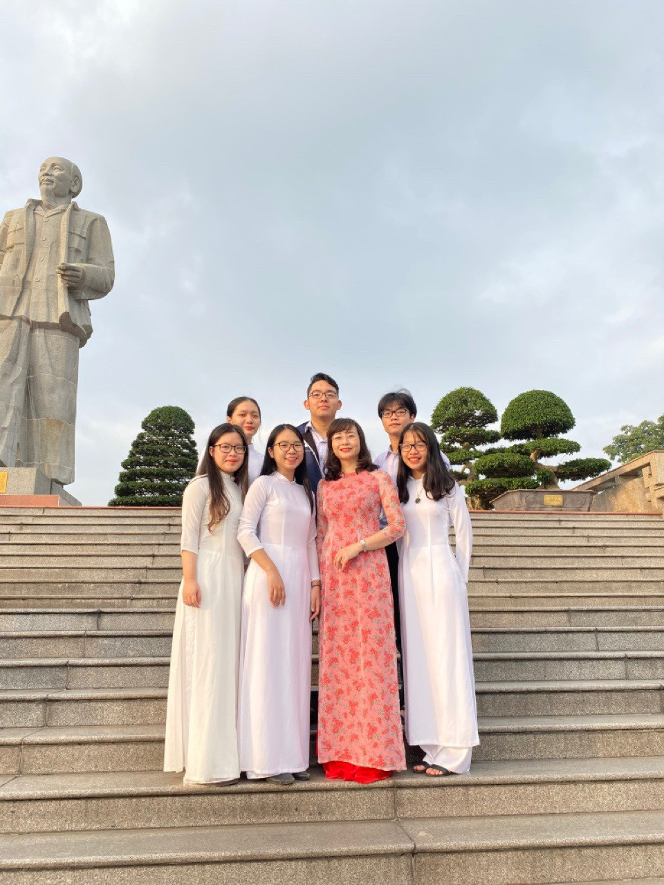 Ngạc nhiên với những sinh viên “con nhà người ta” ở Đại học tinh hoa ảnh 1