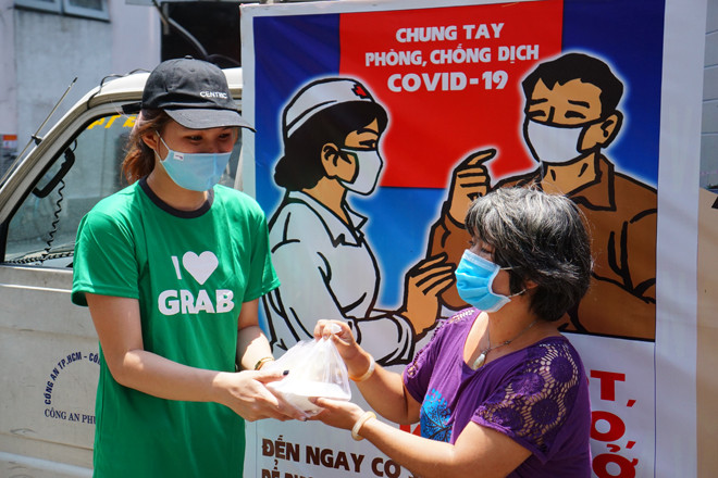 21.800 suất ăn miễn phí Grab và người dùng tặng cho người khó khăn trong mùa dịch ảnh 1