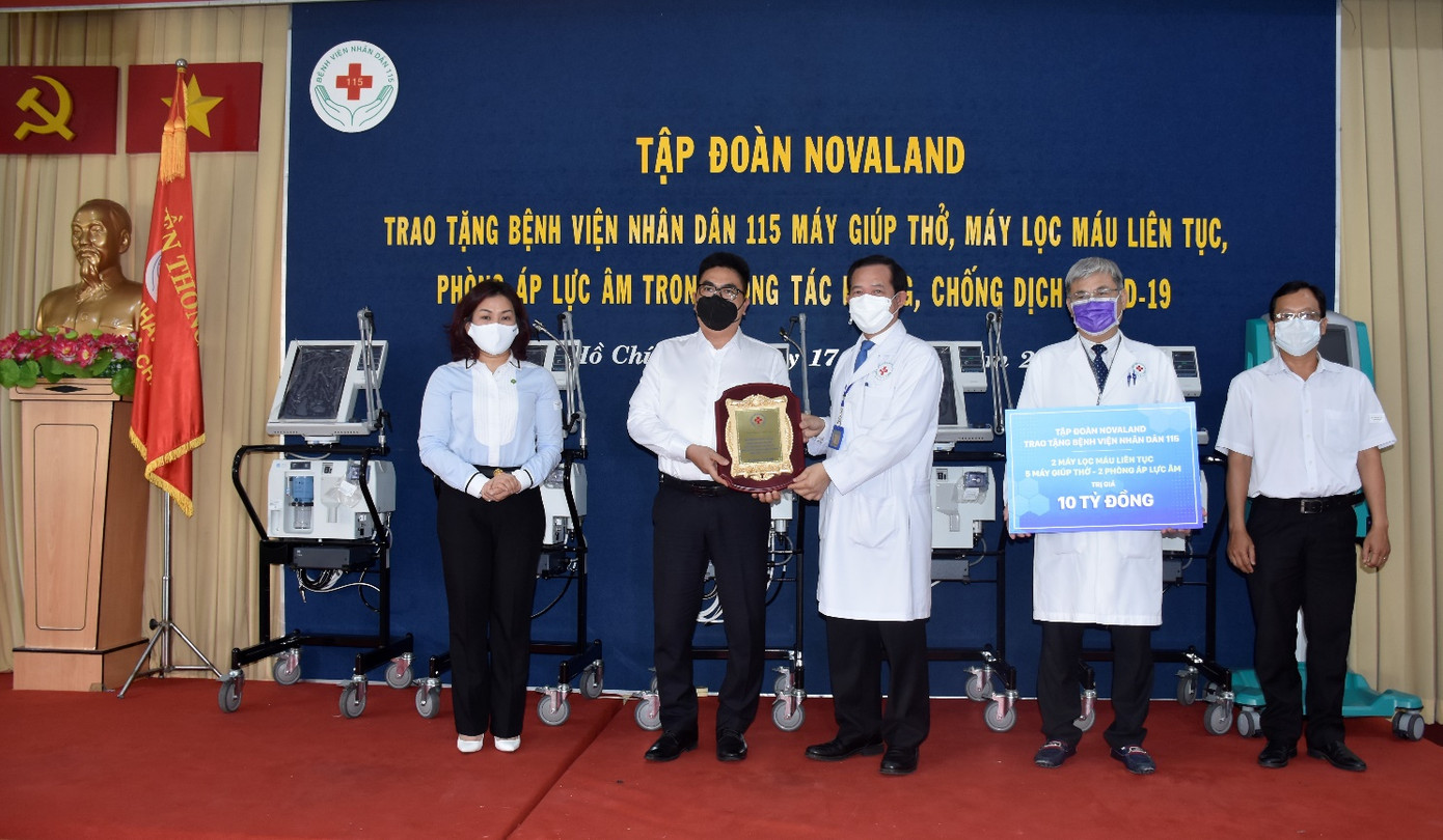 Tập đoàn Novaland tài trợ thêm nguồn lực y tế cùng bệnh viện nhân dân 115 đẩy lùi COVID-19 ảnh 1
