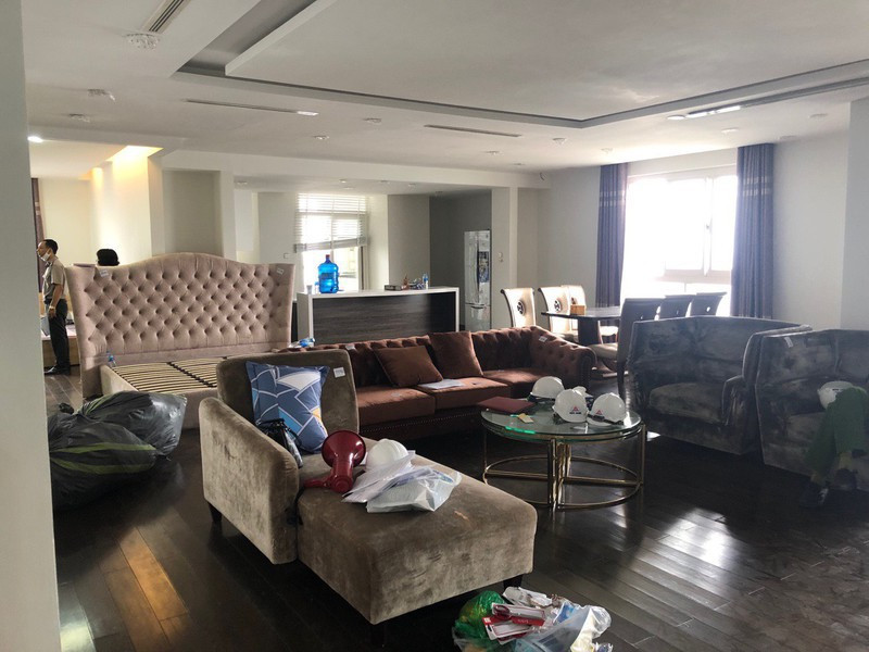 Hà Nội nói về loạt kiến nghị của chủ cao ốc sai phép 8B Lê Trực trước ngày 'cắt ngọn' ảnh 2