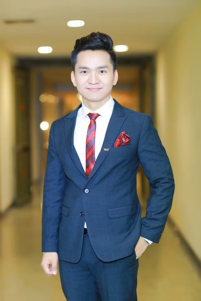 MC Hạnh Phúc: 'Cảm ơn những vấp ngã cuộc đời để tôi có thêm bản lĩnh…' ảnh 1