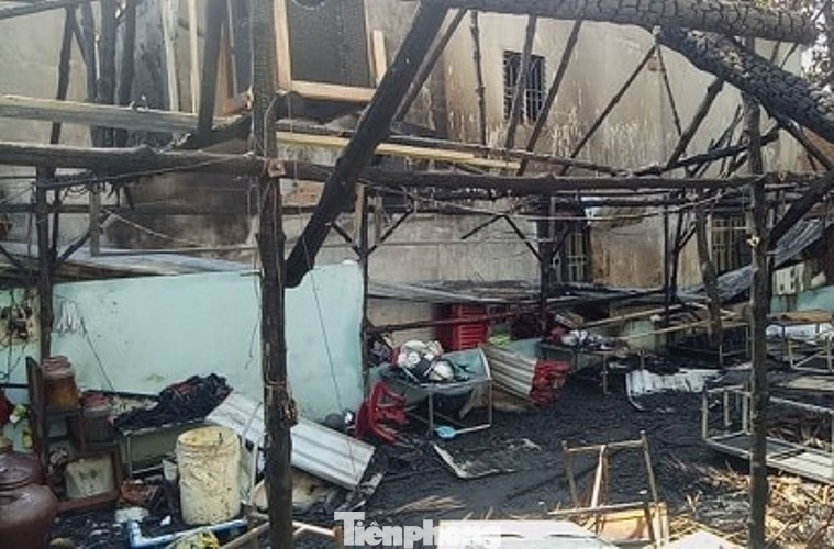 6 người đang ngủ suýt bị thiêu sống trong 'biển lửa' ảnh 5