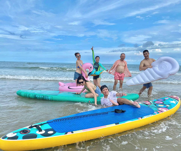 Vừa bị chê gầy, Ninh Dương Lan Ngọc trấn an fan với bộ ảnh bikini ‘bức thở’ ảnh 10