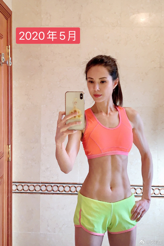 Loạt ảnh Lý Nhược Đồng tuổi 17 gây sốt cộng đồng mạng ảnh 8