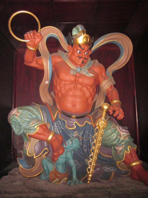 Rợn người bước vào 'chốn địa ngục ở trần gian' tại Trung Quốc ảnh 13