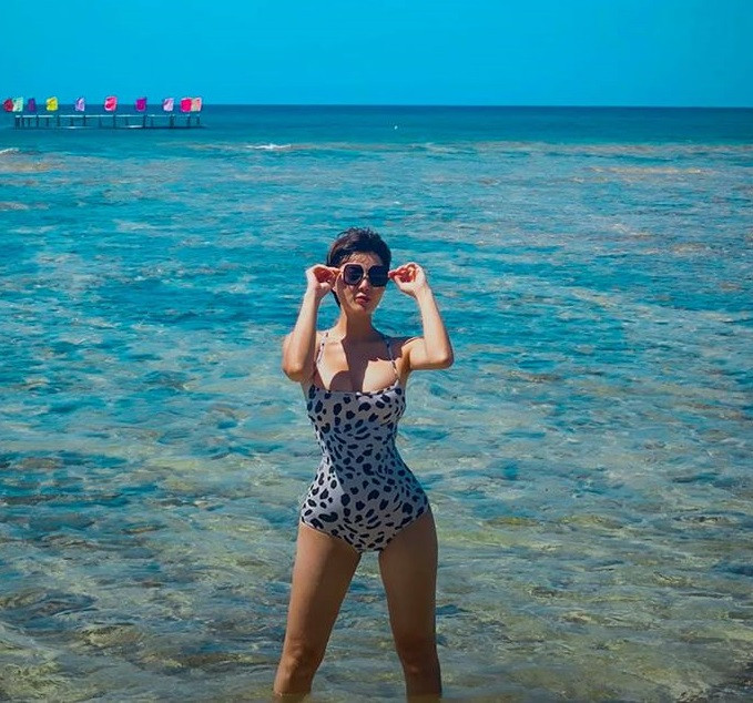 ‘Nhuộm da’ với đồ bơi, Thanh Hương được khen nóng bỏng như mỹ nhân Hollywood ảnh 7