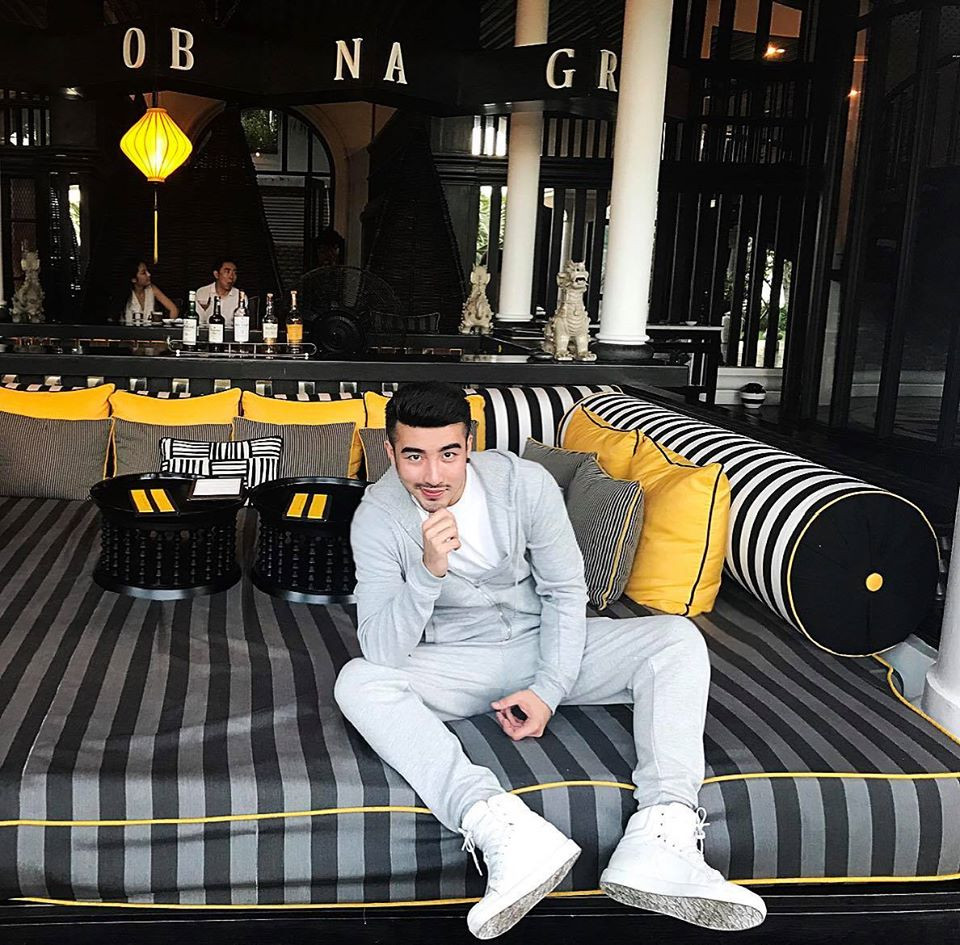 Lục Triều Vỹ: Từ mẫu vô danh, bị đại gia gạ tình đến 'tú ông' đường dây mại dâm 30.000 USD ảnh 11