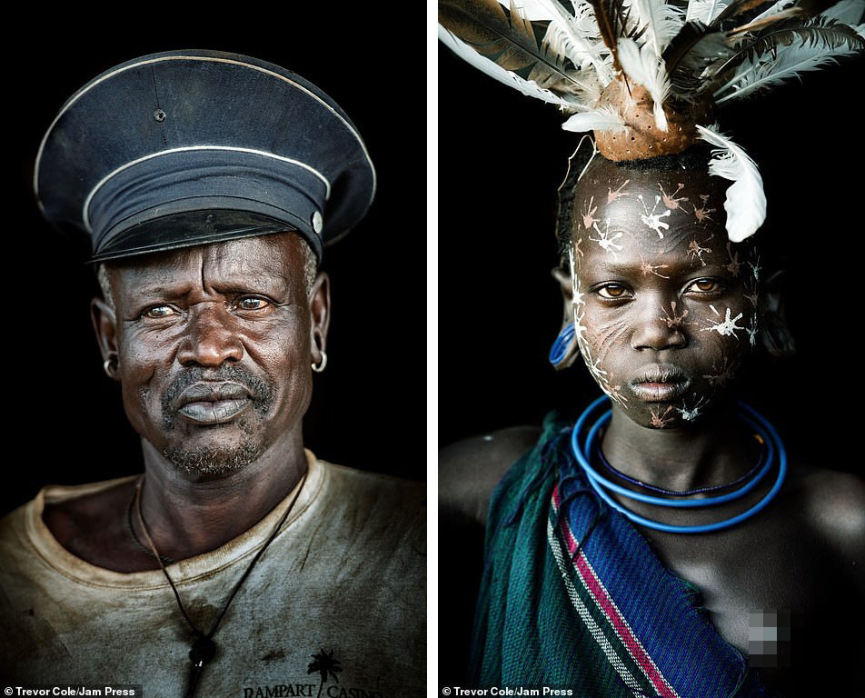 Bị vây cướp và bắt giữ, nhiếp ảnh gia chụp được bộ ảnh độc và ấn tượng về thổ dân Ethiopia ảnh 20