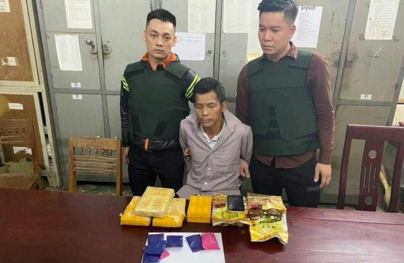 Chặn bắt đối tượng vận chuyển số lượng lớn ma túy đi tiêu thụ ảnh 1
