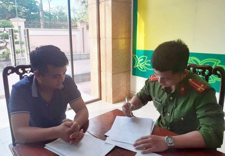 Từ chối mua đất, khách hàng bị nhân viên bất động sản 'khủng bố' ảnh 2