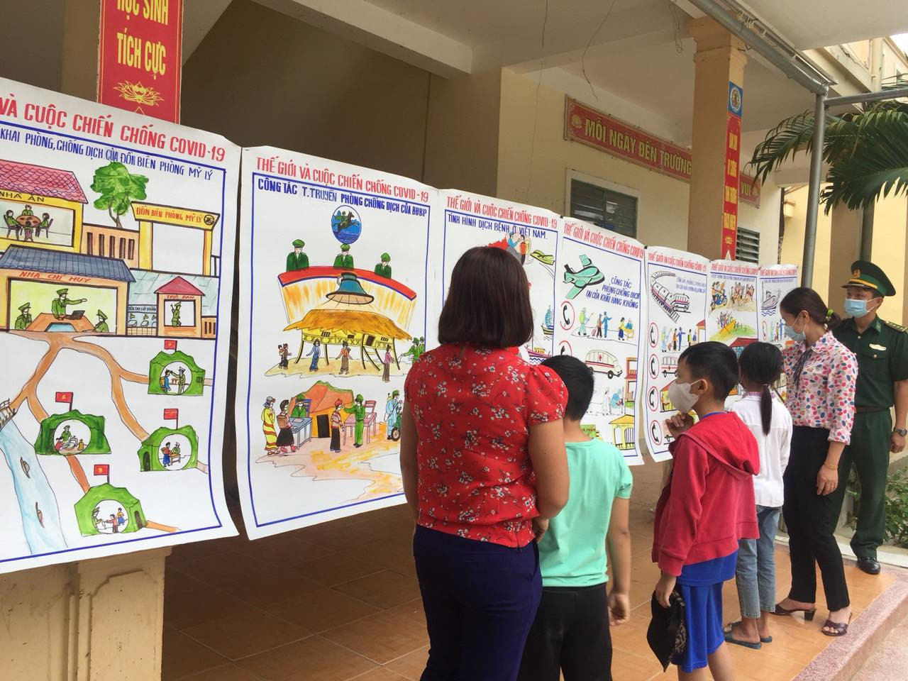 Ấn tượng những bức tranh chống COVID-19 của chiến sỹ Bộ đội Biên phòng ảnh 4