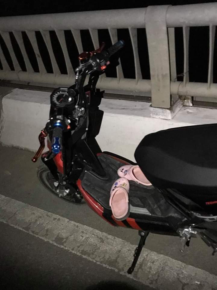 12 giờ đồng hồ tìm kiếm thi thể nữ sinh lớp 8 trên sông Lam ảnh 2