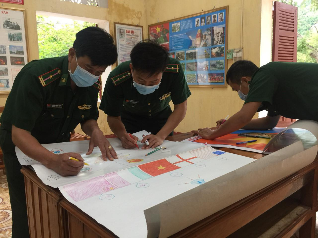 Ấn tượng những bức tranh chống COVID-19 của chiến sỹ Bộ đội Biên phòng ảnh 3