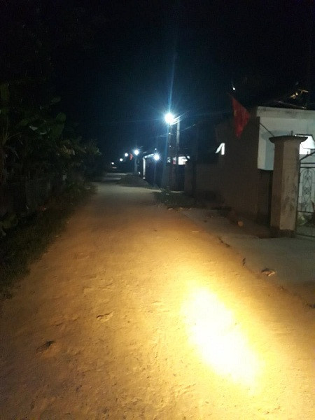 Cùng thanh niên Nghệ An 'Thắp sáng đường quê' ảnh 1