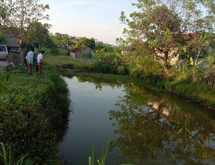 Rủ nhau tắm ao, hai chị em ruột đuối nước thương tâm ảnh 1