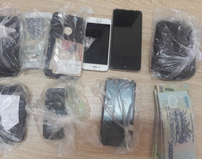 Hàng chục đối tượng tháo chạy khi công an đột kích sới gà ảnh 2